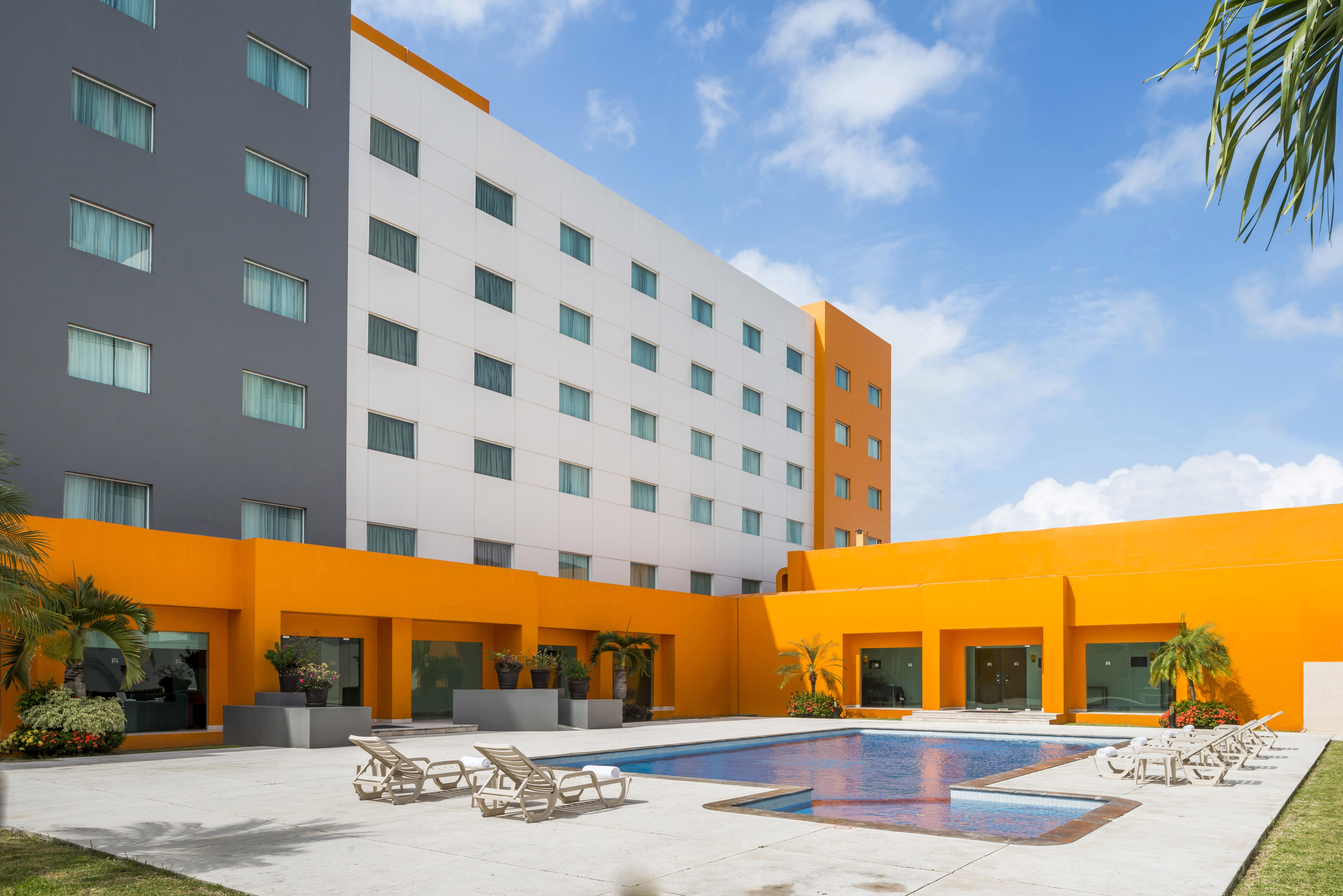 คอร์ตยาร์ด บียาเอร์โมซา ตาบัสโก Hotel วิลลาเฮอโมซา ภายนอก รูปภาพ