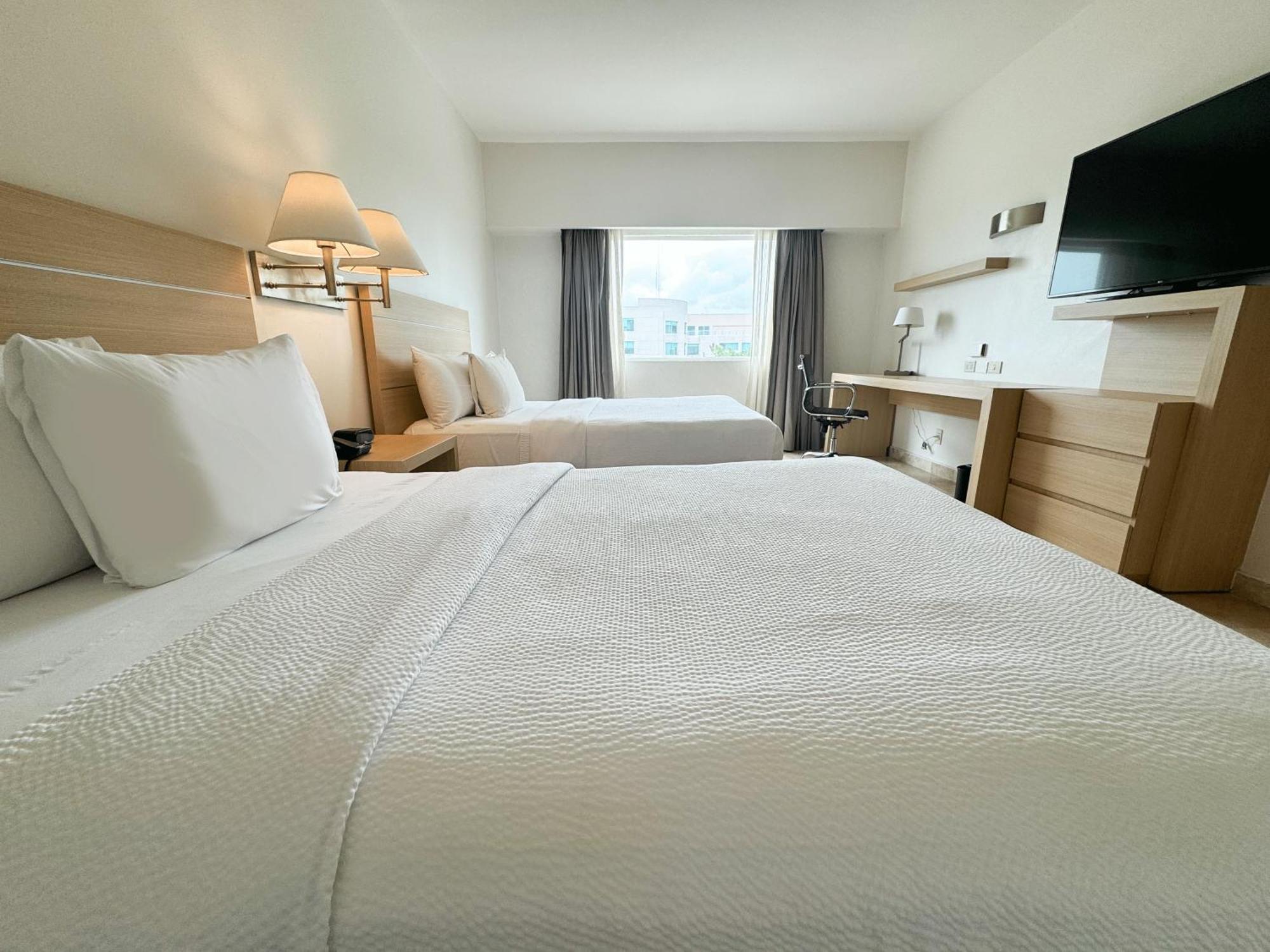 คอร์ตยาร์ด บียาเอร์โมซา ตาบัสโก Hotel วิลลาเฮอโมซา ภายนอก รูปภาพ